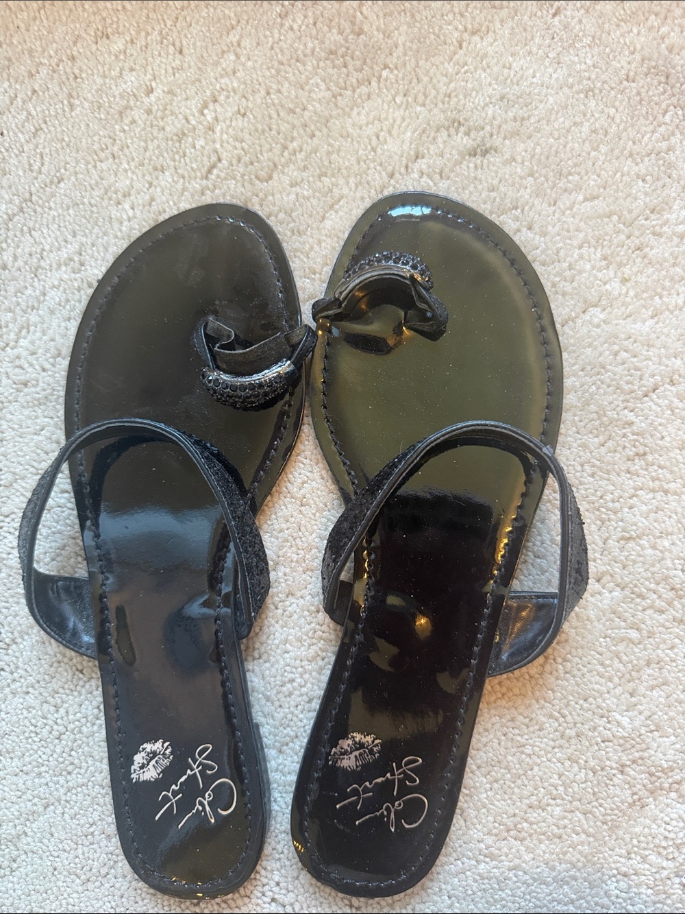 Colin Stuart Black Patent T-Strap Toe Loop Sandals